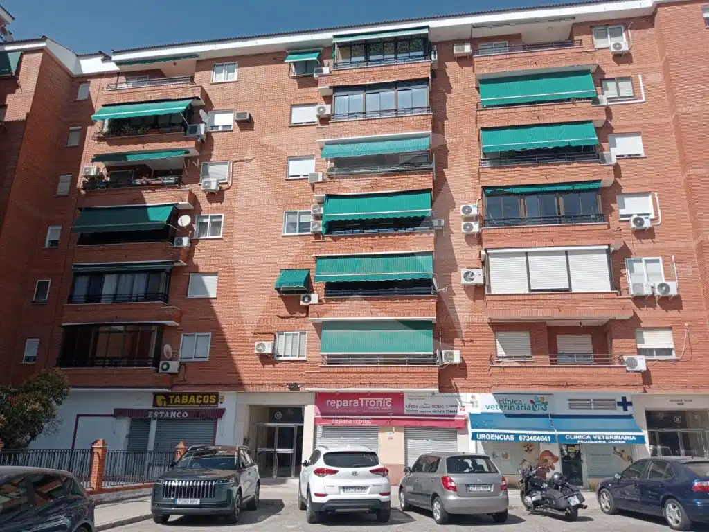 Vista exterior de Pis en venda en Badajoz amb Aire condicionat, Terrassa i Moblat