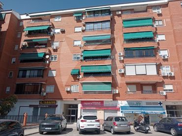 Appartamento con ascensore in vendita a Calle Tomas Romero Castilla