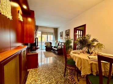 Flat with balcony for sale in Carrer de Mascaró