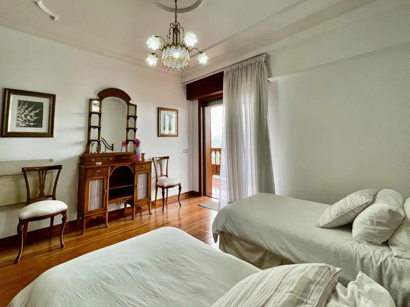Habitación de Casa o chalet en venta en Santa Brígida con Terraza, Trastero y Piscina