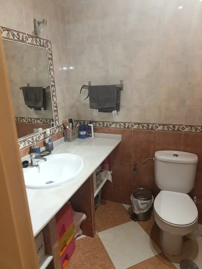 Bany de Pis en venda en Huelva amb Aire condicionat, Moblat i Balcó