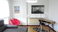 Sala d'estar de Pis de lloguer en Santander amb Calefacció i Moblat