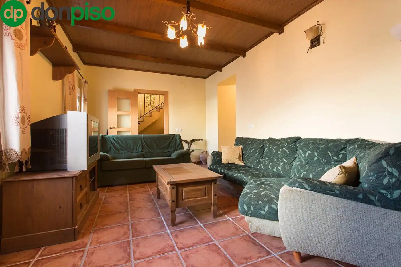 Sala de estar de Casa o chalet en venta en Alamedilla con Parquet y Terraza