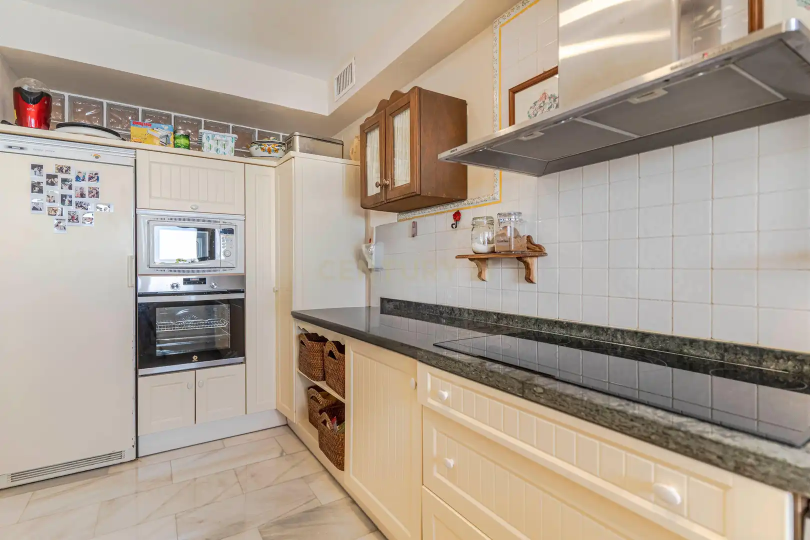 Kitchen of Houses for sale in Almuñécar  with Air Conditioner, Private garden and Storage room