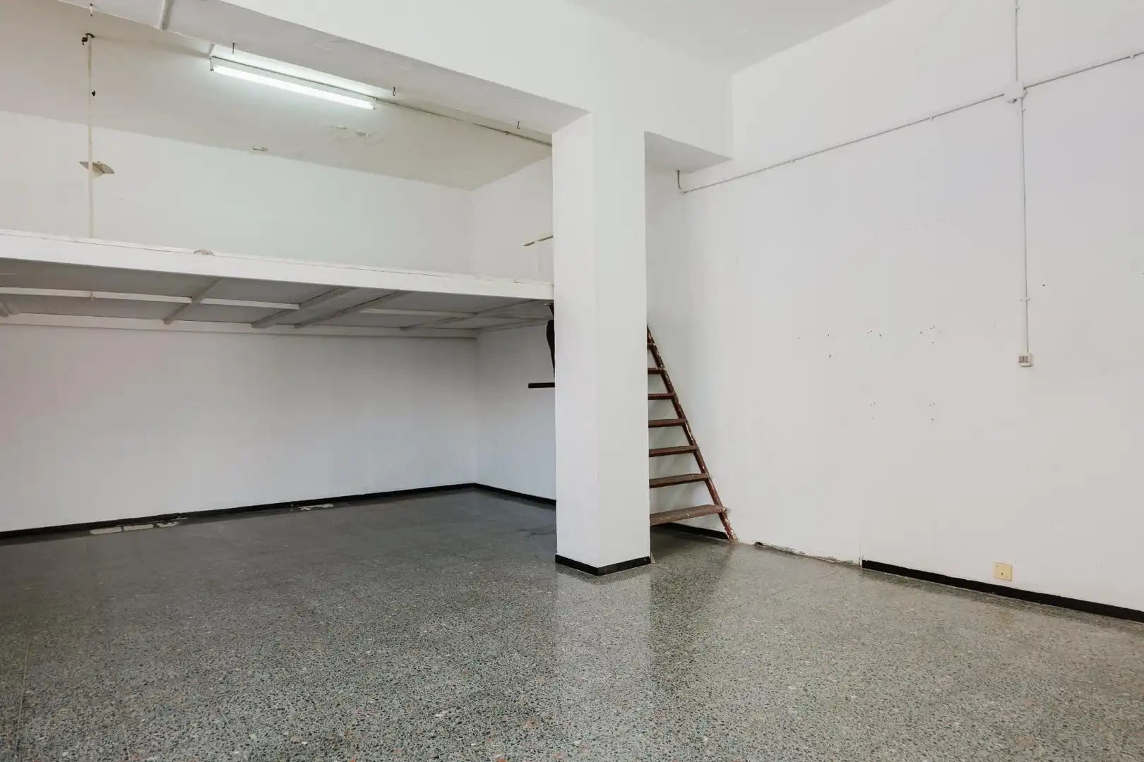 Business premises for sale in Avenida AVENIDA DE CARLOS V 32, imagen 26