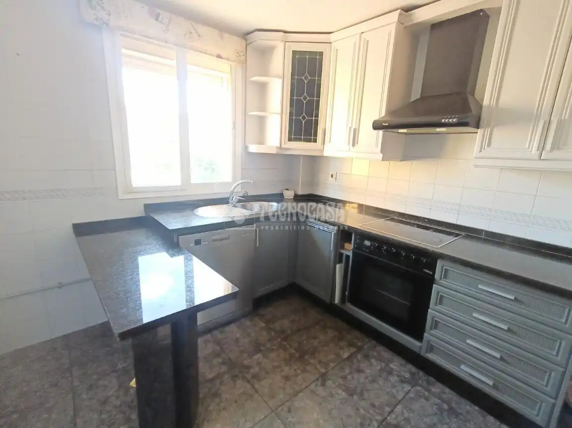 Cocina de Piso en venta en Córdoba con Aire acondicionado, Terraza y Amueblado