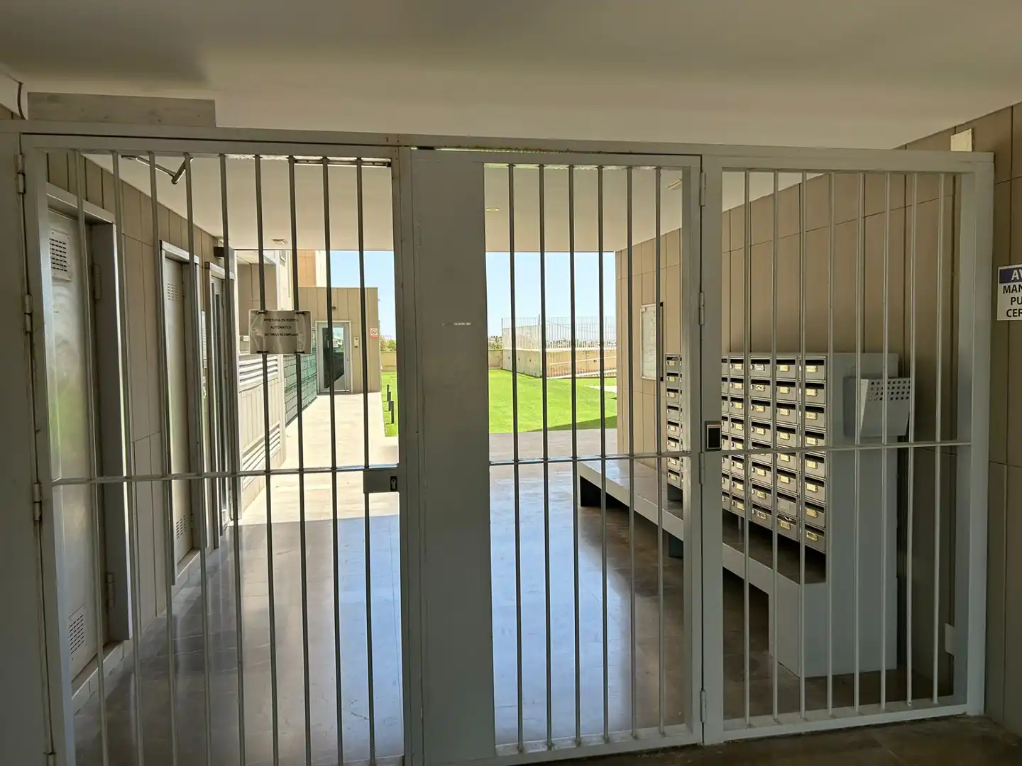 Piso en venta en Tomares con Aire acondicionado, Terraza y Amueblado