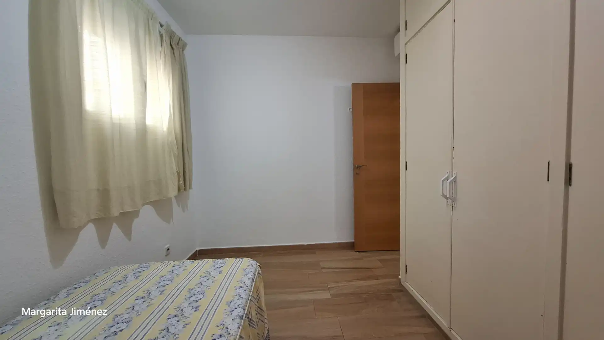 Bedroom of Flat for rent in Córdoba  with Air Conditioner, Terrace and Furnished