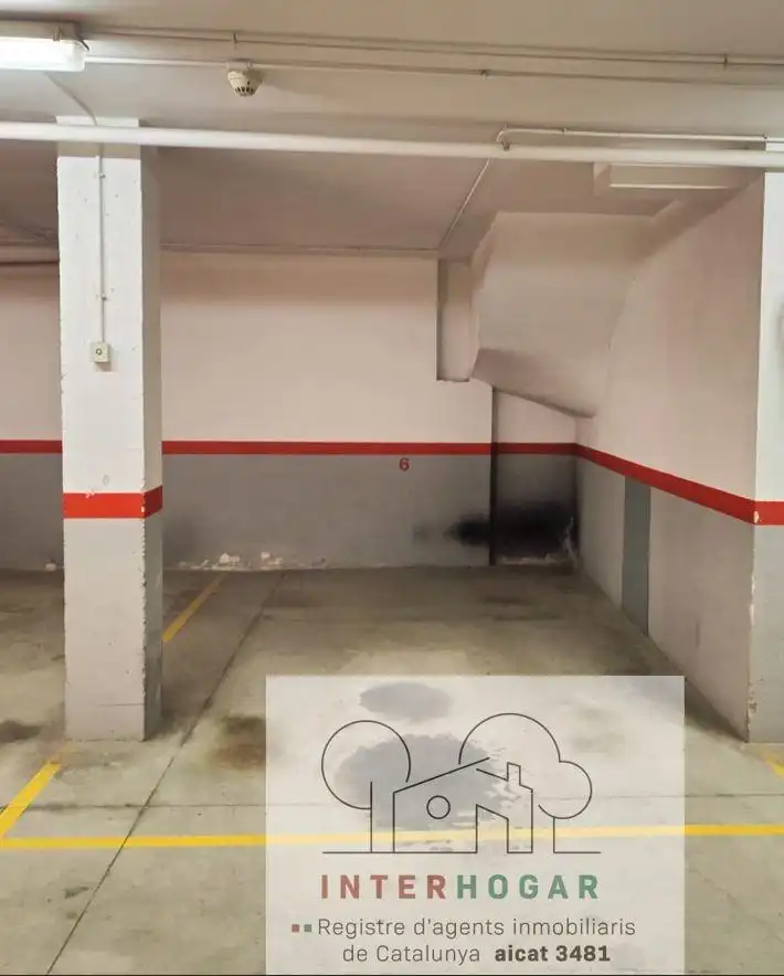 Parking de Ático en venta en Cerdanyola del Vallès con Aire acondicionado, Calefacción y Parquet
