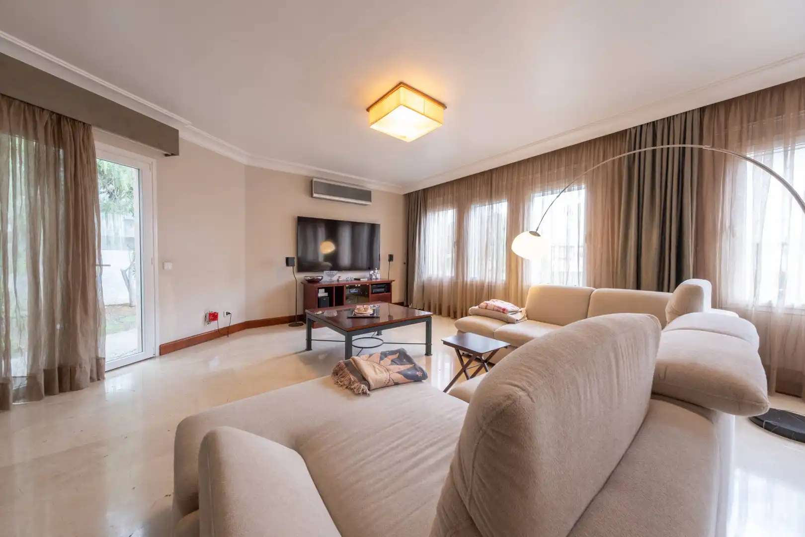 Sala de estar de Casa o chalet en venta en Las Palmas de Gran Canaria con Aire acondicionado, Jardín privado y Terraza