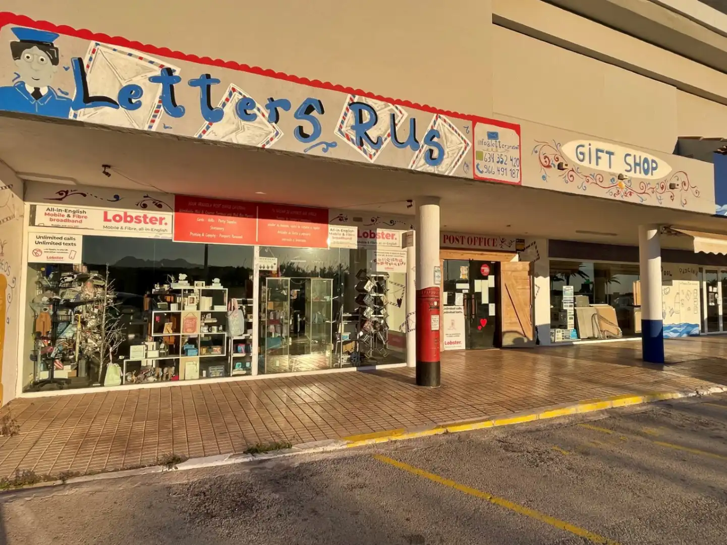 Locale commerciale in vendita a Casco Urbano