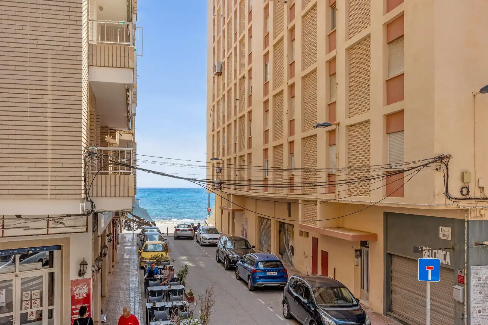 Vista exterior de Apartamento en venta en Torrevieja con Terraza, Trastero y Amueblado