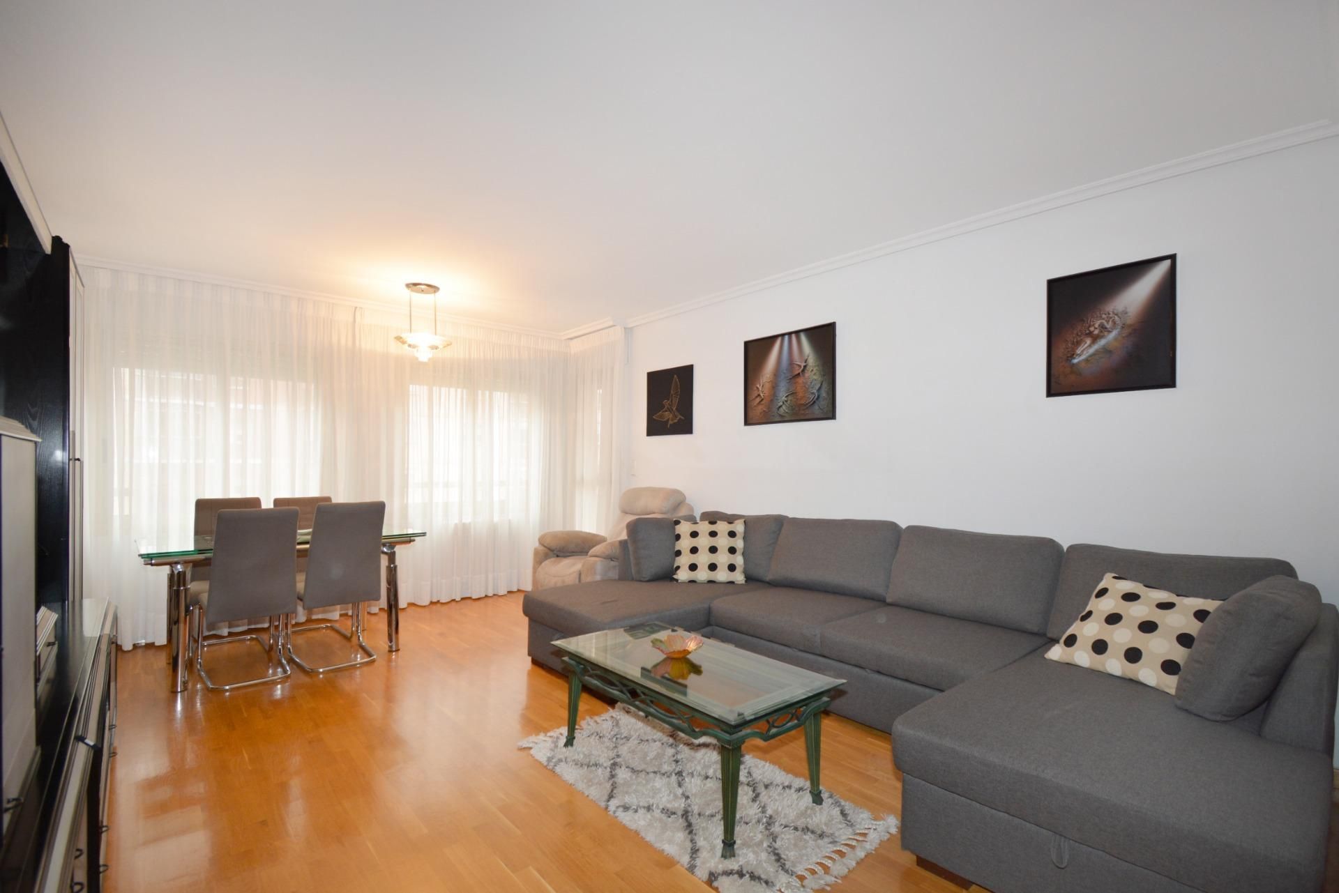 Sala d'estar de Pis en venda en  Zaragoza Capital amb Parquet, Terrassa i Traster