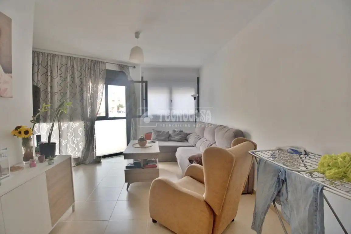 Flat with terrace for sale in Santa María del Águila, imagen 8