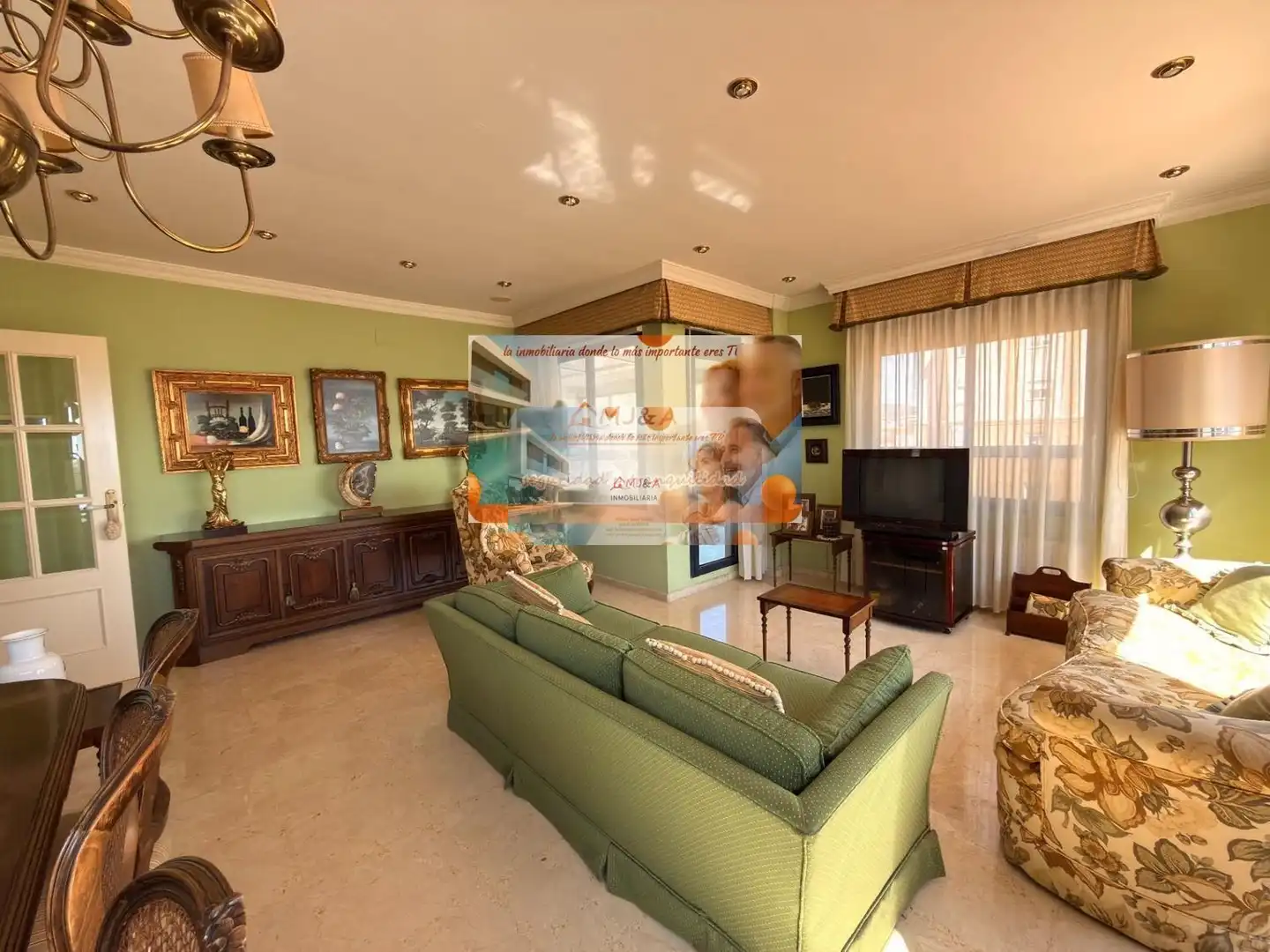 Sala de estar de Dúplex en venta en Castellón de la Plana / Castelló de la Plana con Calefacción, Parquet y Terraza