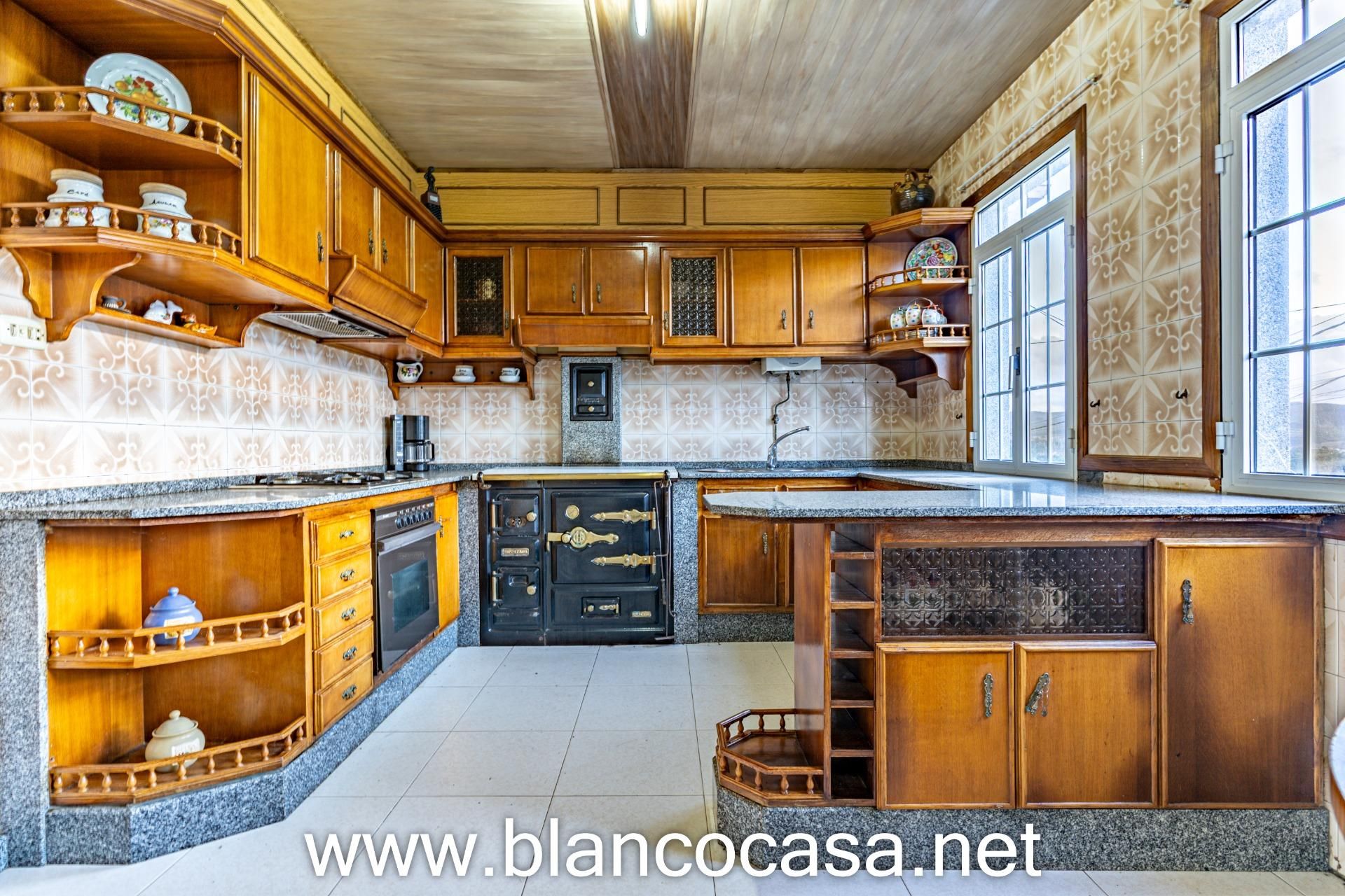 Kitchen of Country house for sale in Carballo  with Private garden and Storage room