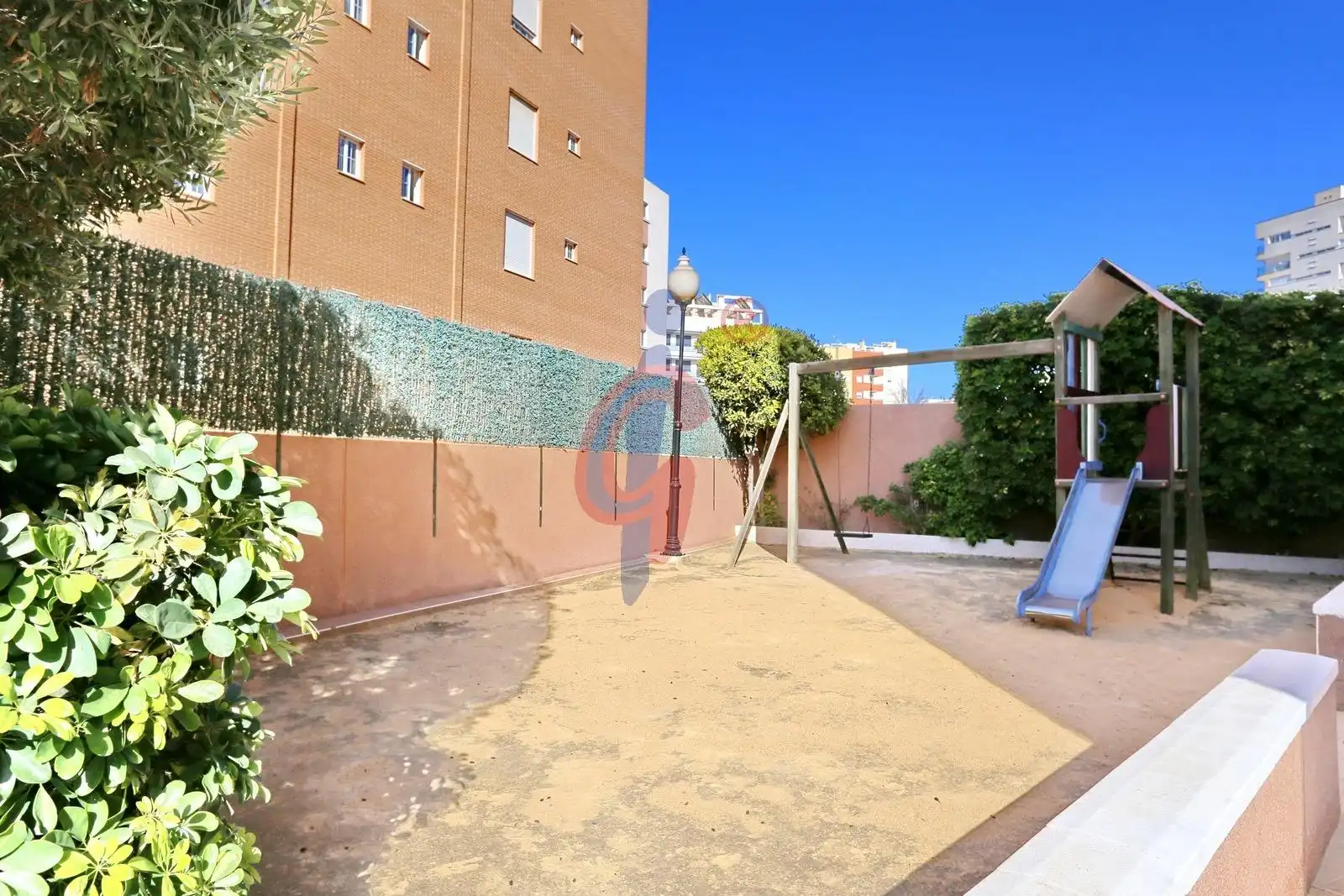 Planta baixa en venda en Guardamar del Segura amb Terrassa, Traster i Moblat