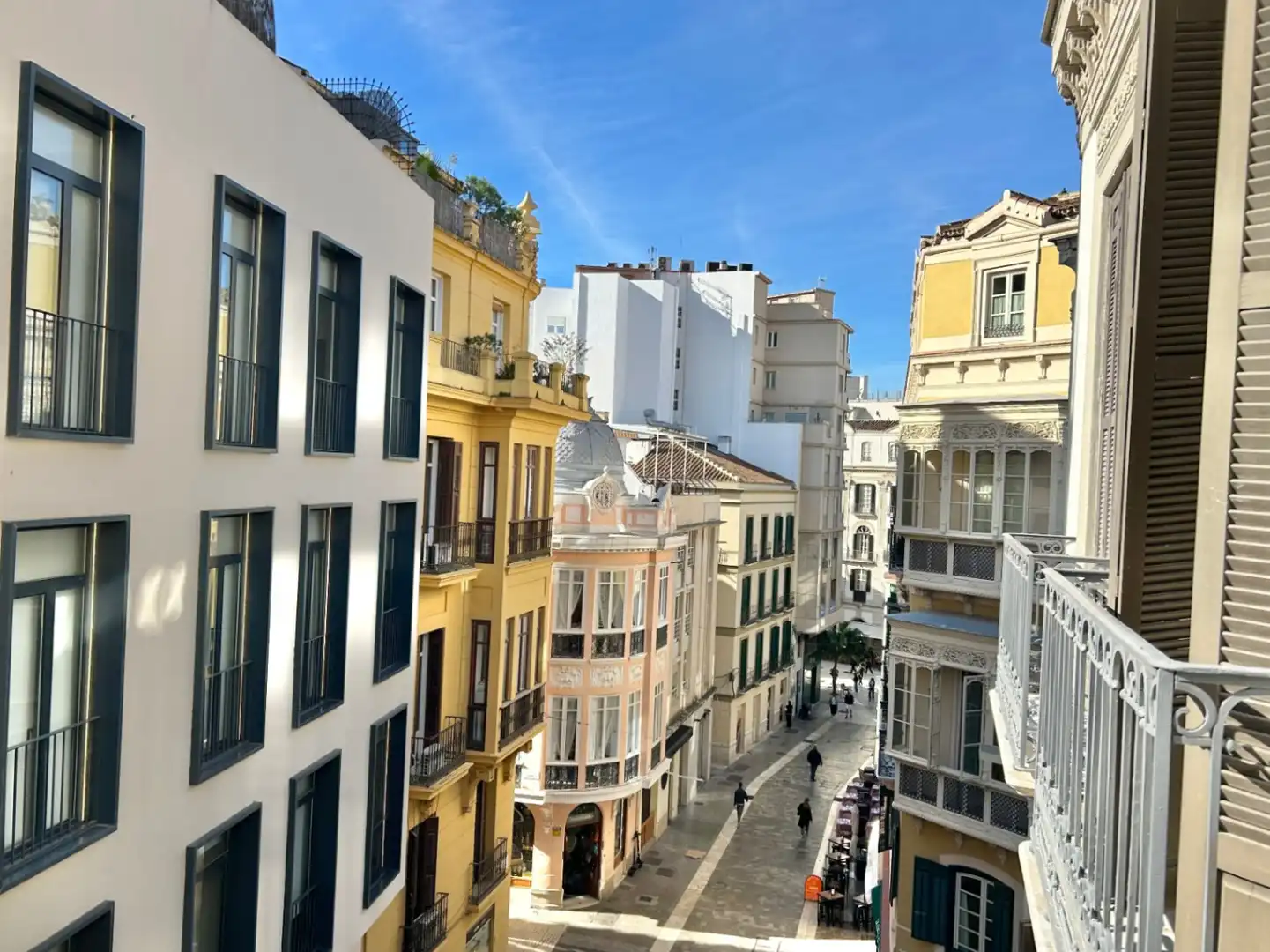 Exterior view of Apartments for sale in Málaga  with Air Conditioner, Heating and Furnished