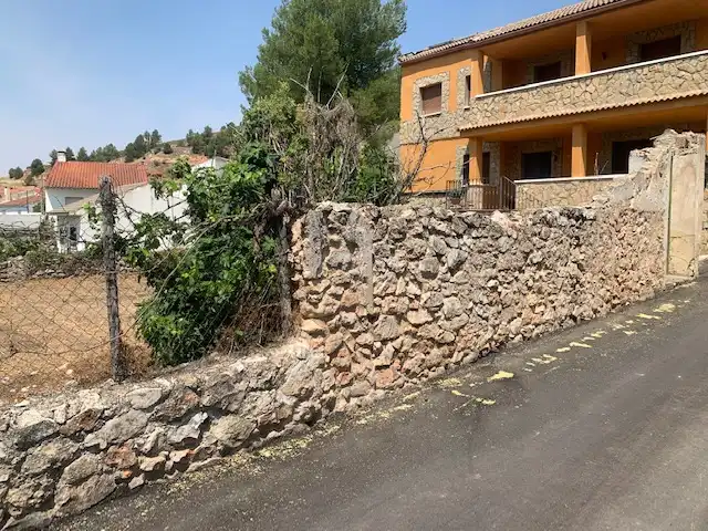 Terrenos y solares en venta en Hontoba