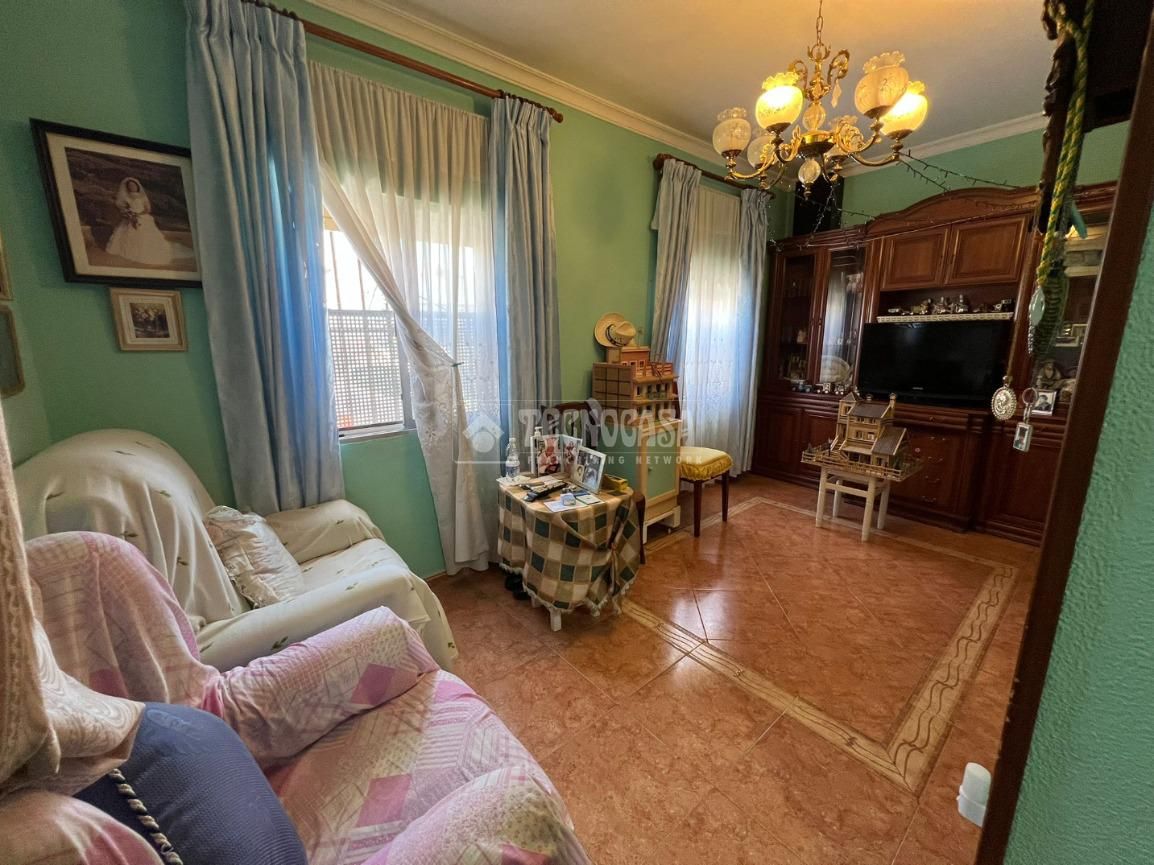 Sala d'estar de Casa o xalet en venda en El Puerto de Santa María amb Balcó