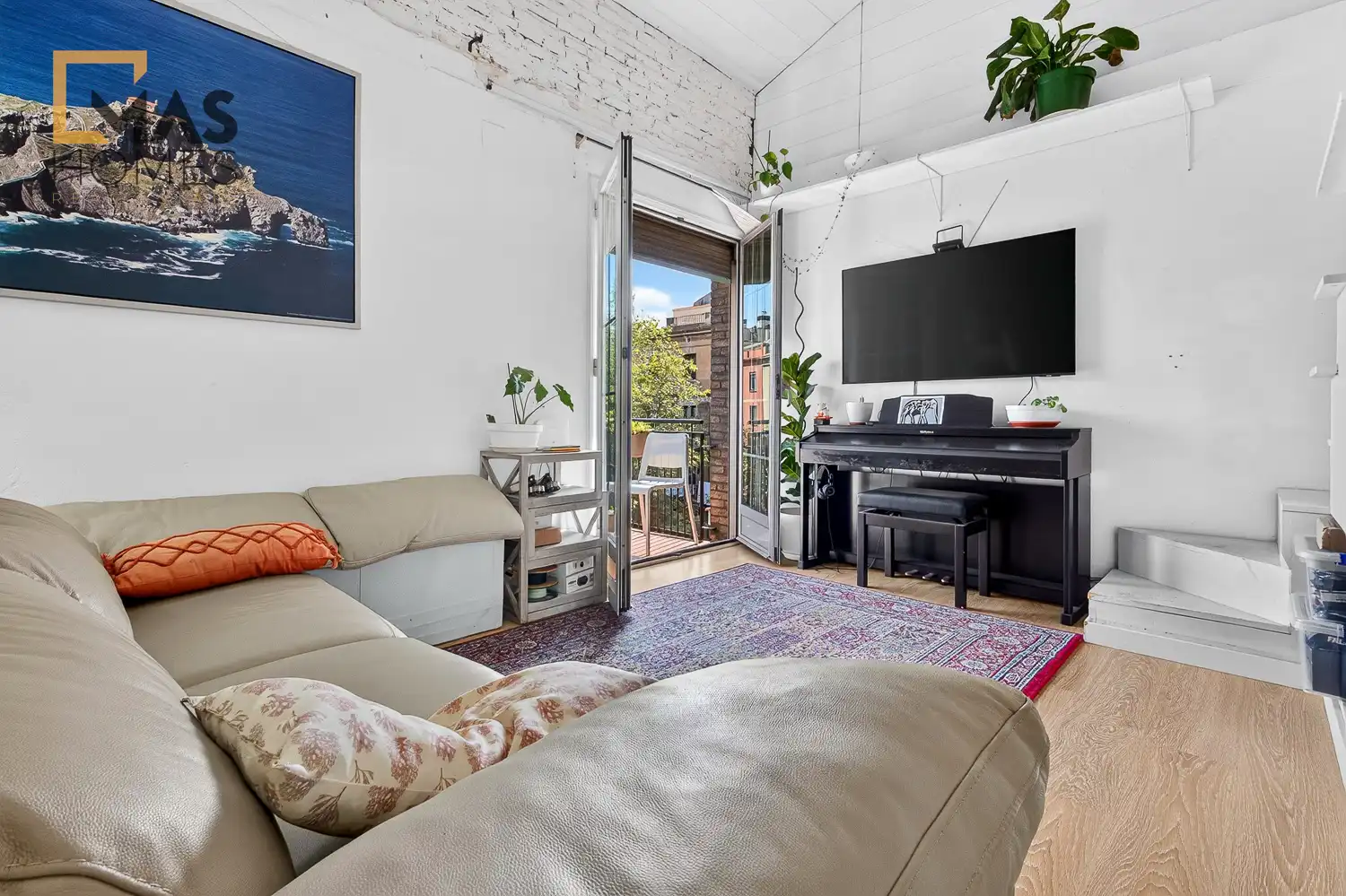 Living room of Attic for sale in Barcelona  with Furnished and Balcony