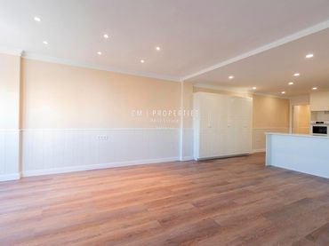 Piso con balcón en venta en San Vicente Martir