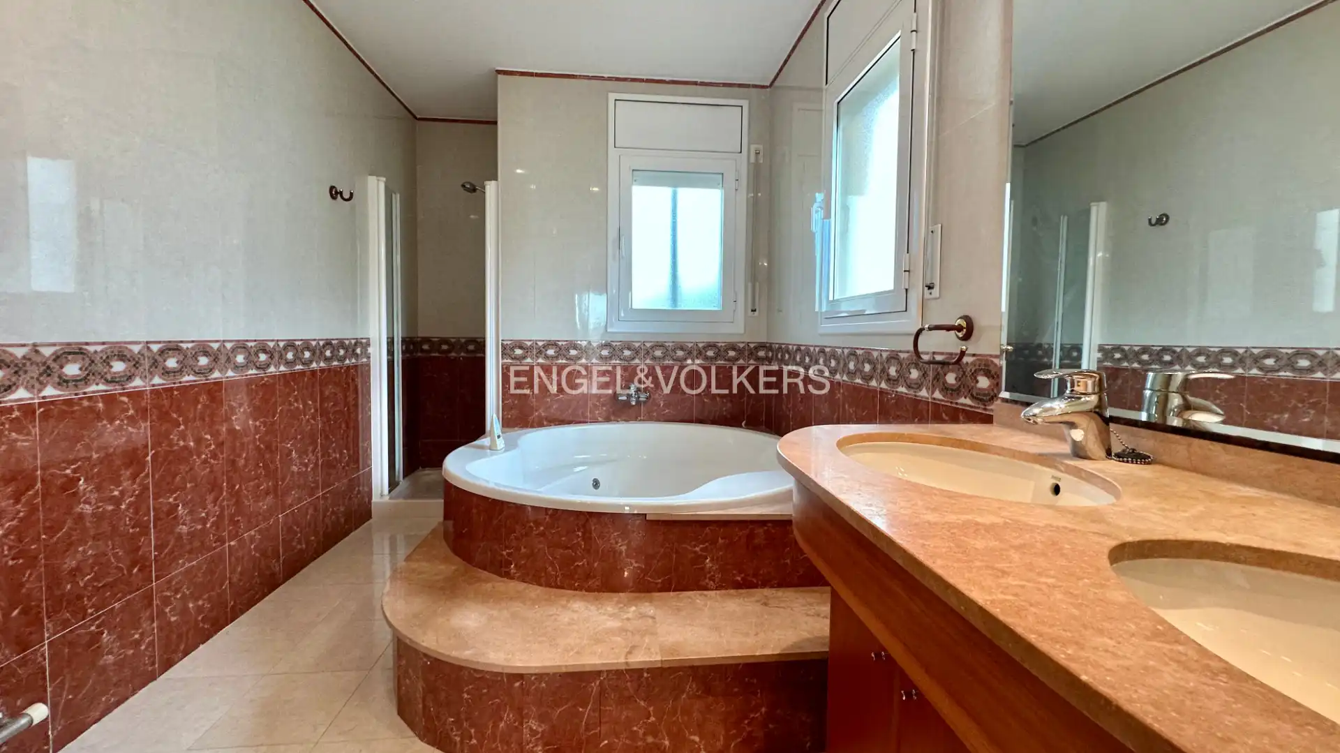 Bany de Casa o xalet en venda en Reus amb Aire condicionat, Calefacció i Jardí privat