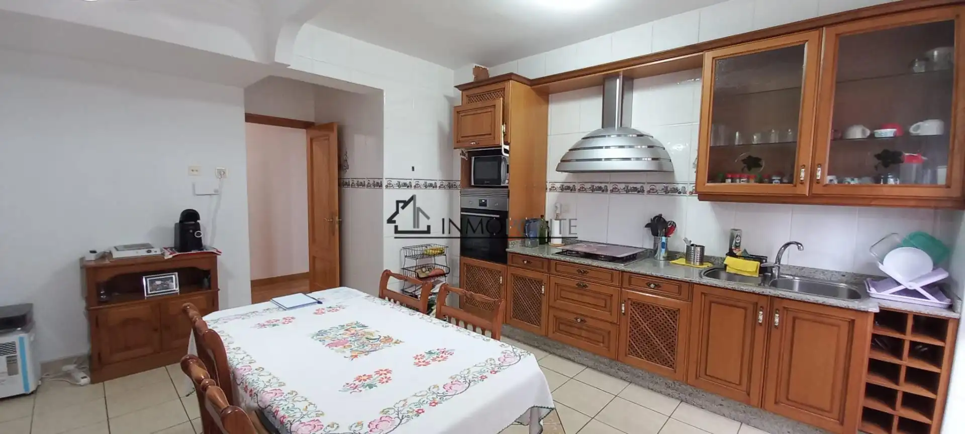 Cuina de Pis en venda en Pontevedra Capital  amb Calefacció, Forn i Rentadora