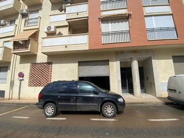 Local comercial en venta en Emperatriz Eugenia de Montijo
