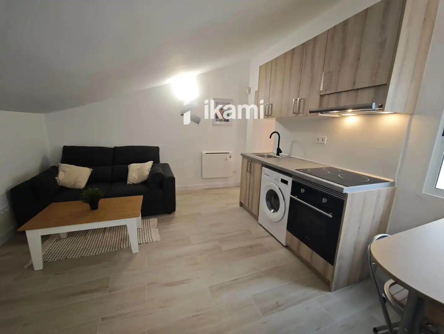 Habitación de Piso en venta en Madrid con Calefacción y Alarma