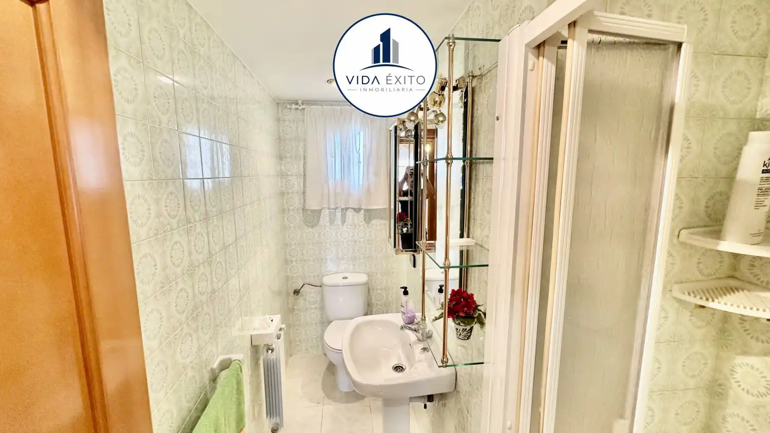 Badezimmer von Wohnung zur Miete in Jaén mit Klimaanlage, Heizung und Möbliert