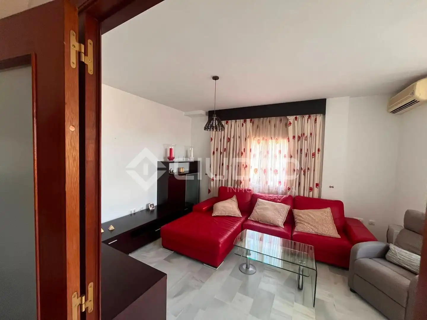 Sala de estar de Casa adosada en venta en Sanlúcar de Barrameda con Aire acondicionado, Jardín privado y Terraza