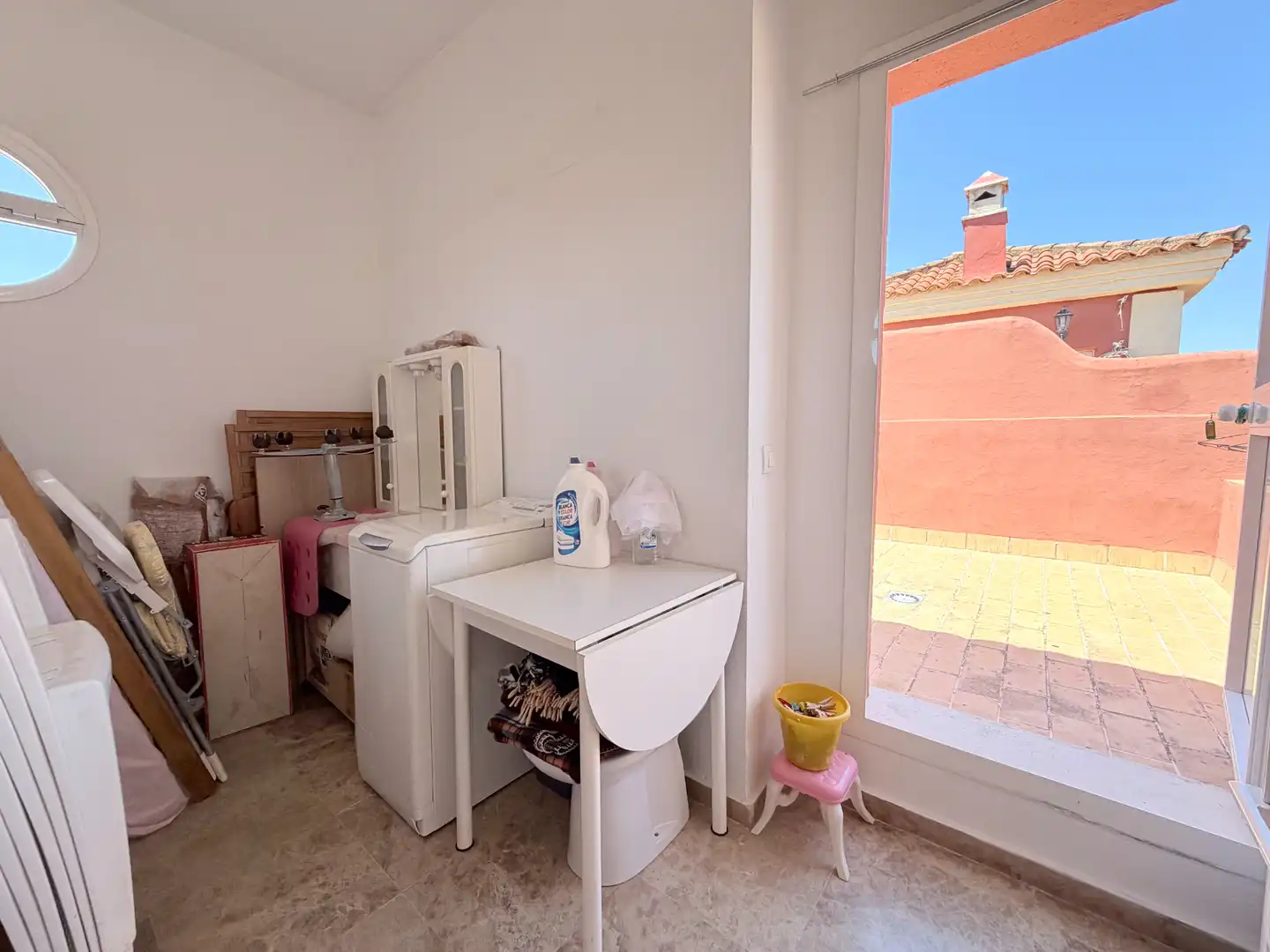 Casa adosada en venta en Calle las Marismas, Salteras