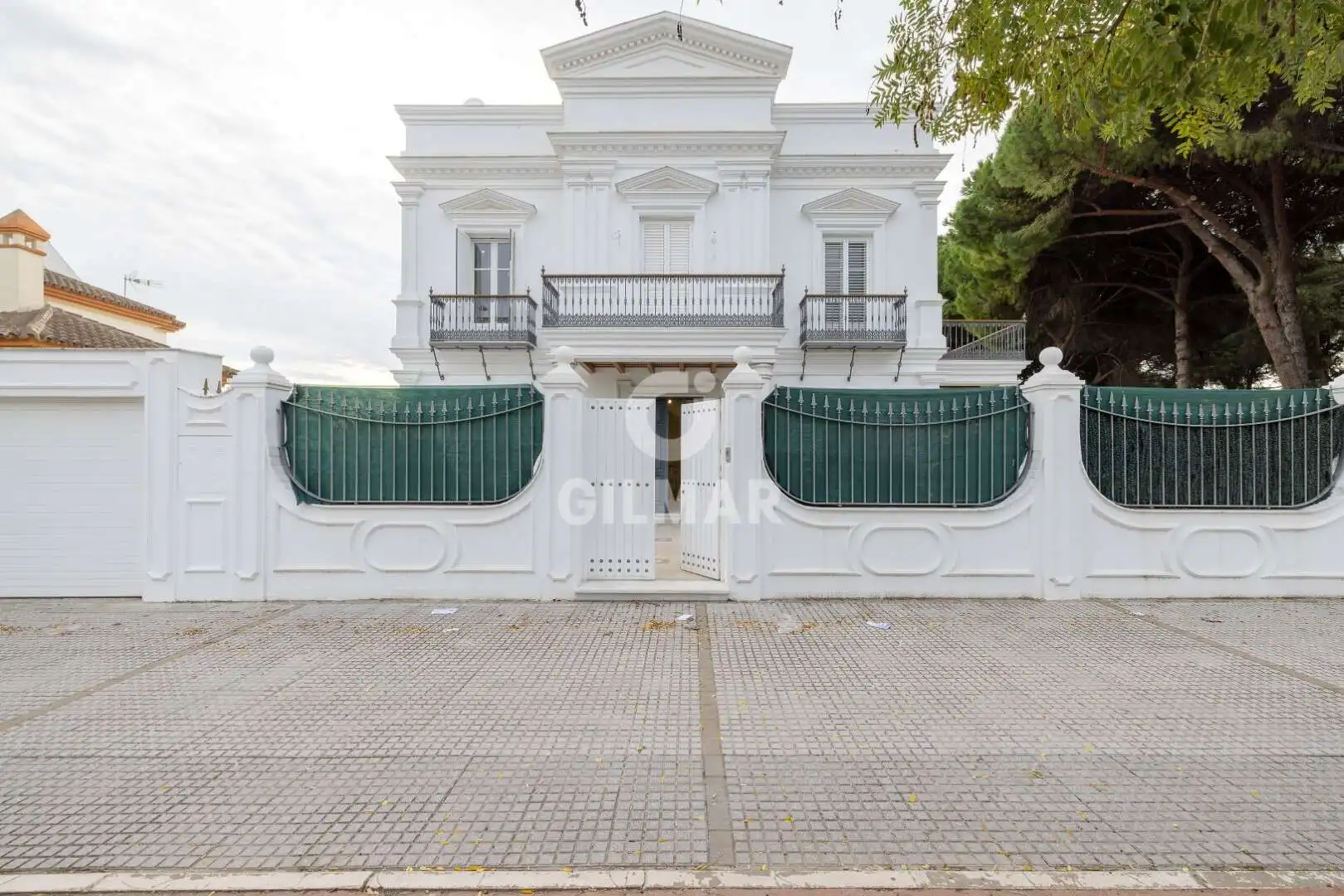Vista exterior de Casa o chalet en venta en Jerez de la Frontera con Calefacción, Jardín privado y Piscina