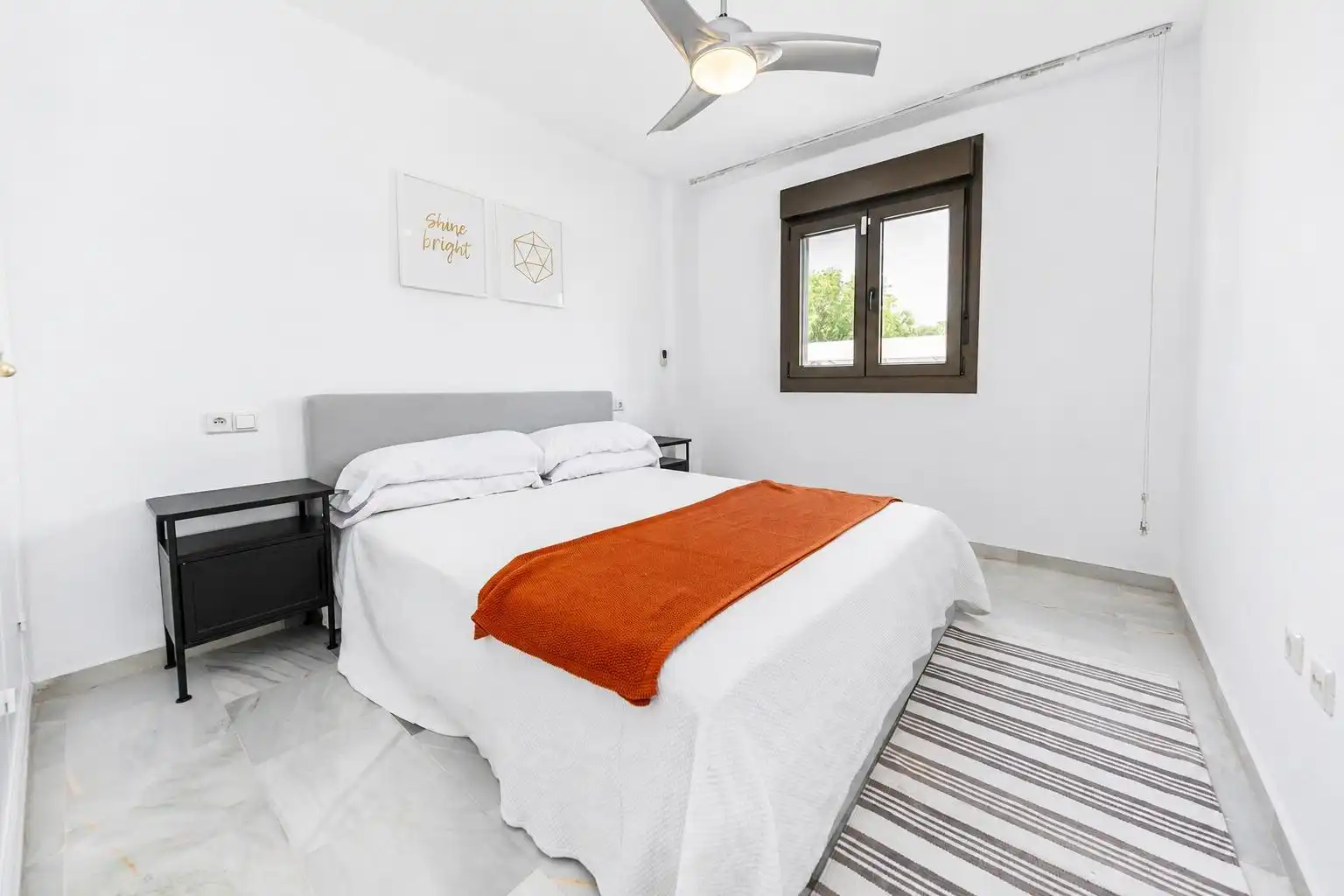 Habitación de Apartamento en venta en Fuengirola con Aire acondicionado, Terraza y Balcón