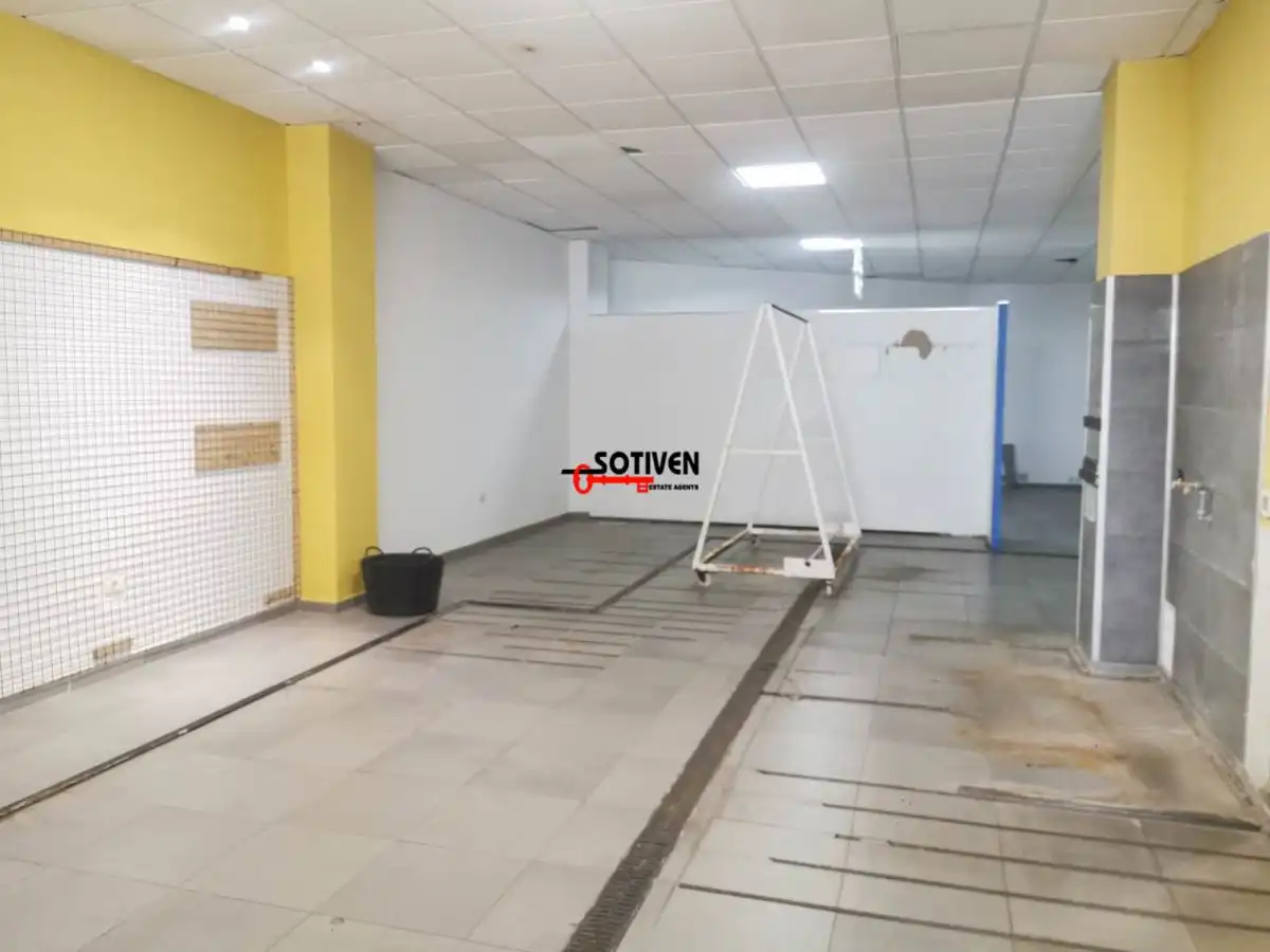Local comercial en venda a La Plaza, imagen 7