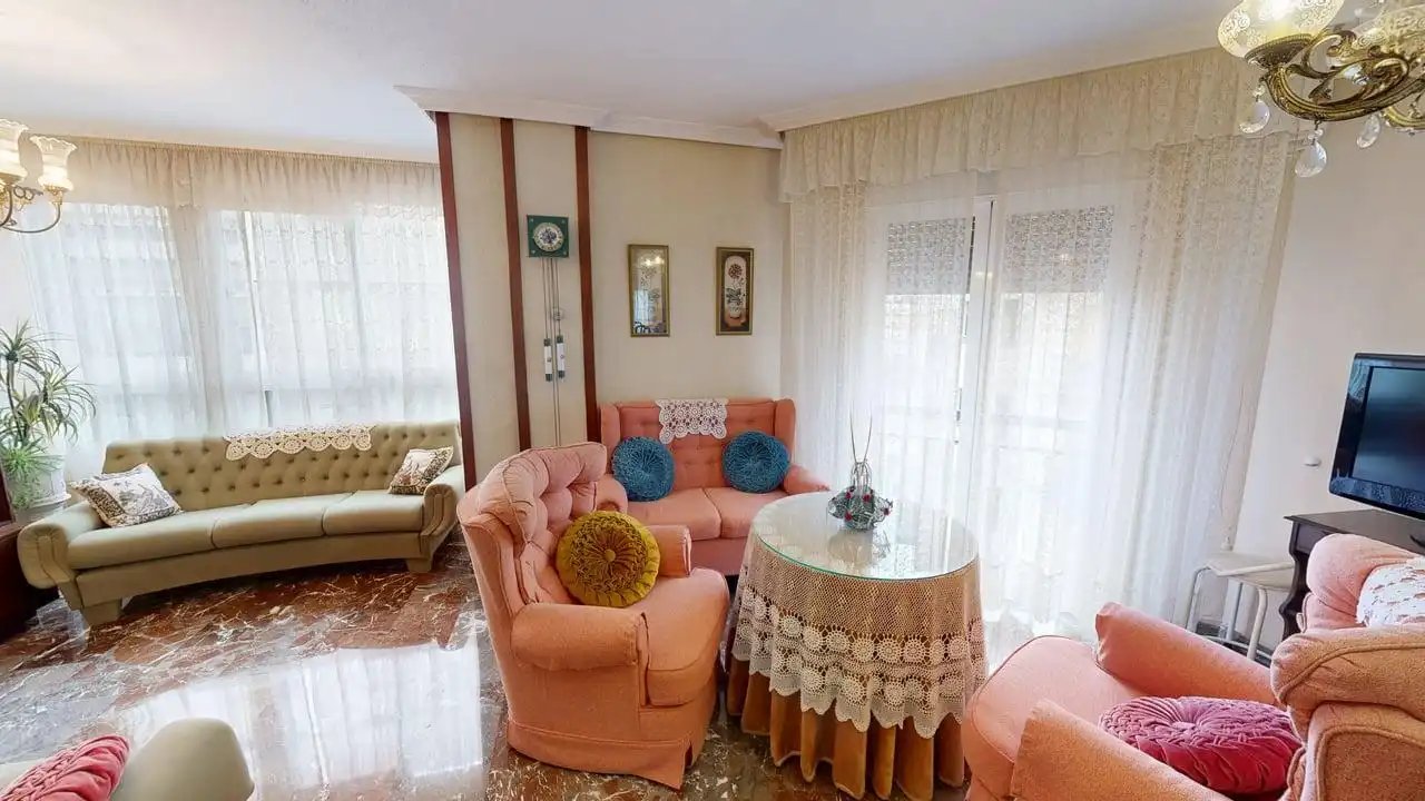 Flat with lift for sale in C/ Ignacio Figueroa, imagen 2