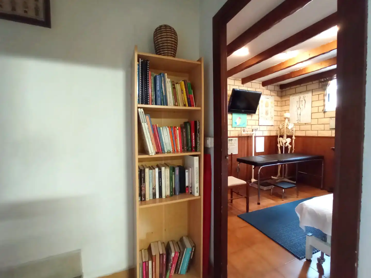 Casa adosada en venta en Irun  con Terraza, Trastero y Amueblado