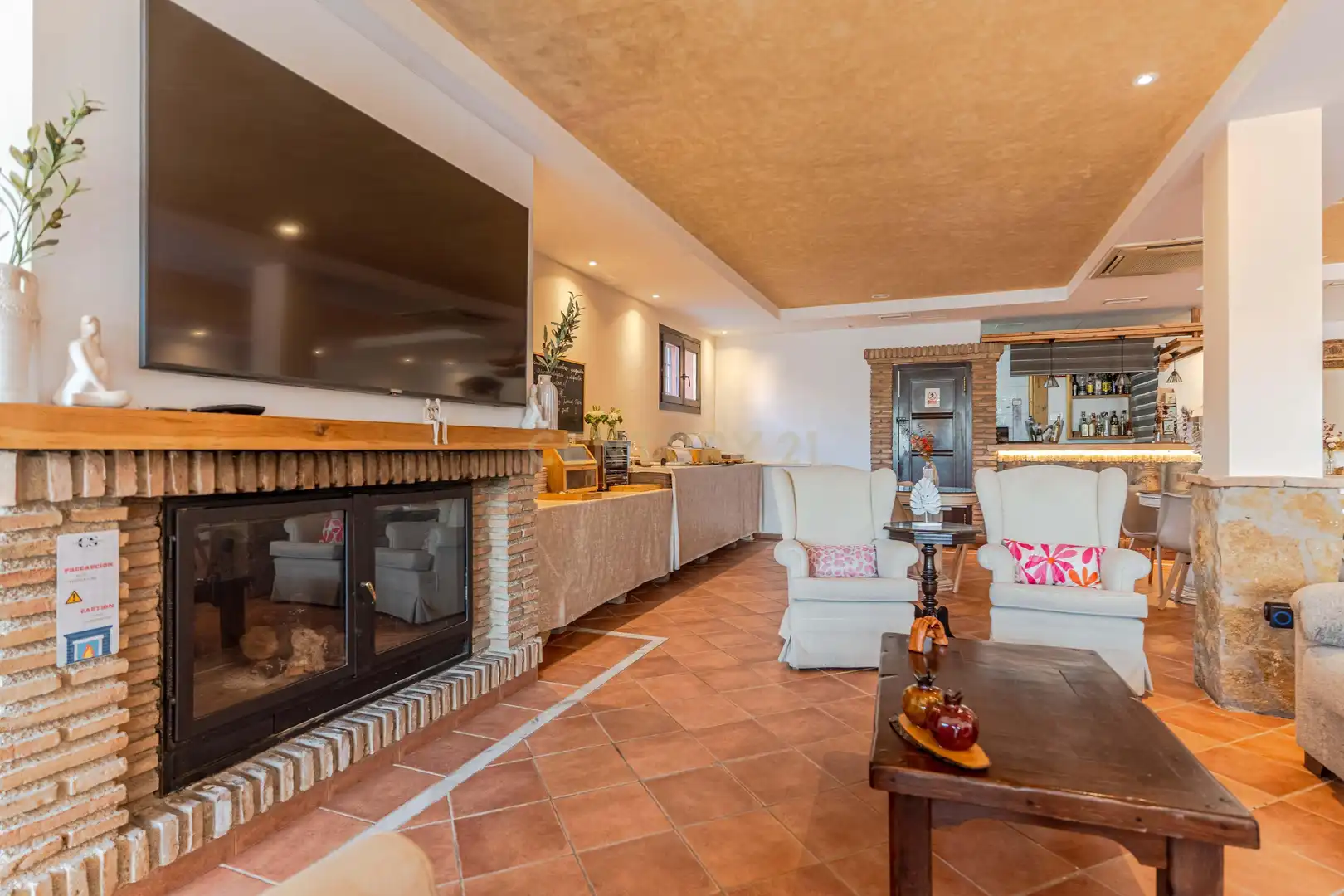 Sala de estar de Edificio en venta en Cenes de la Vega con Piscina comunitaria