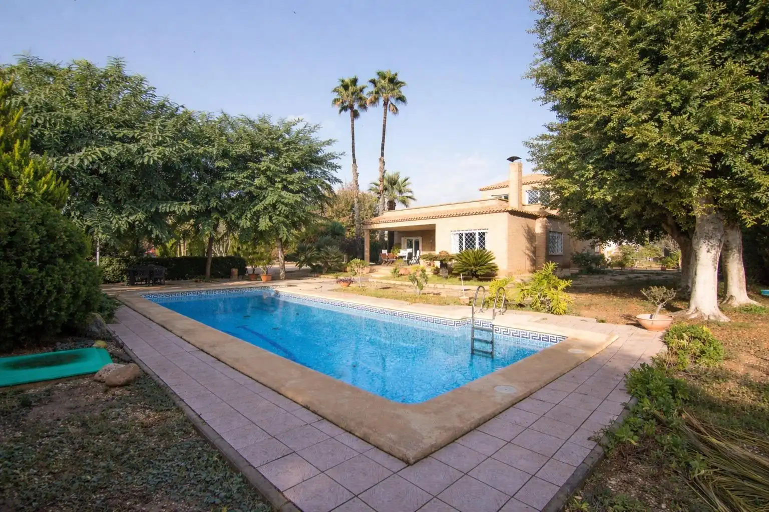 Piscina de Casa o xalet en venda en Elche / Elx amb Aire condicionat, Calefacció i Jardí privat