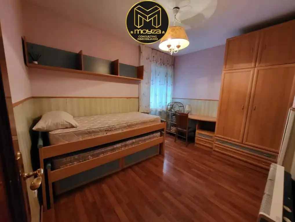 Habitación de Ático de alquiler en Jaén con Aire acondicionado, Calefacción y Terraza
