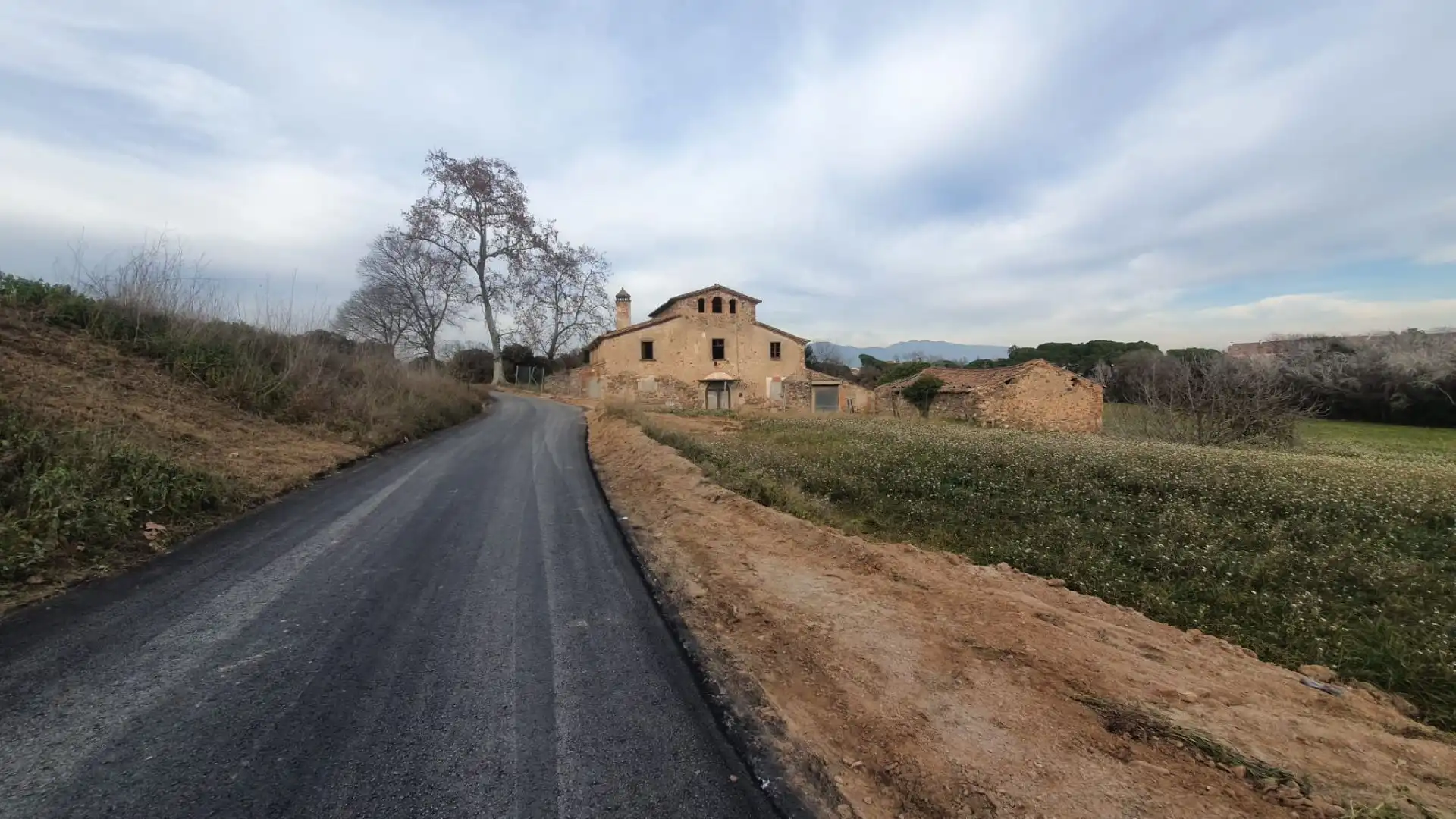 Exterior view of Country homes for sale in Canovelles