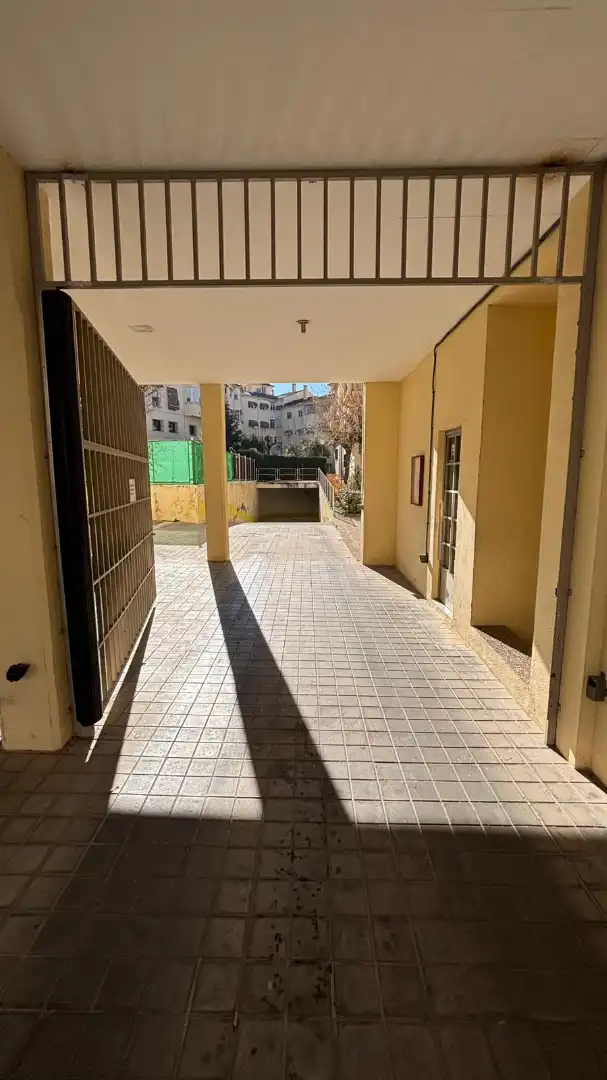 Exterior view of Garage for sale in Granada