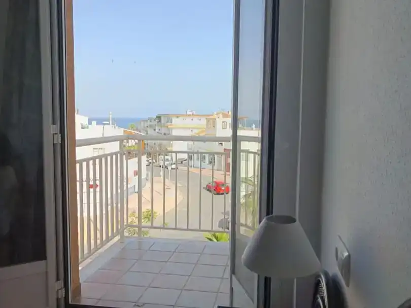 Terraza de Dúplex de alquiler en Garrucha con Aire acondicionado, Piscina y Amueblado