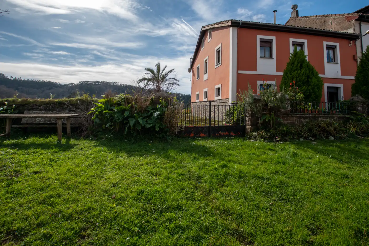 Jardín de Casa adosada en venta en Villaviciosa con Calefacción, Terraza y Trastero