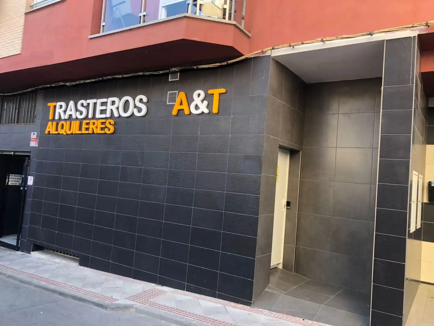 Trastero de alquiler en Santa Adela - Parque Leyva Loro