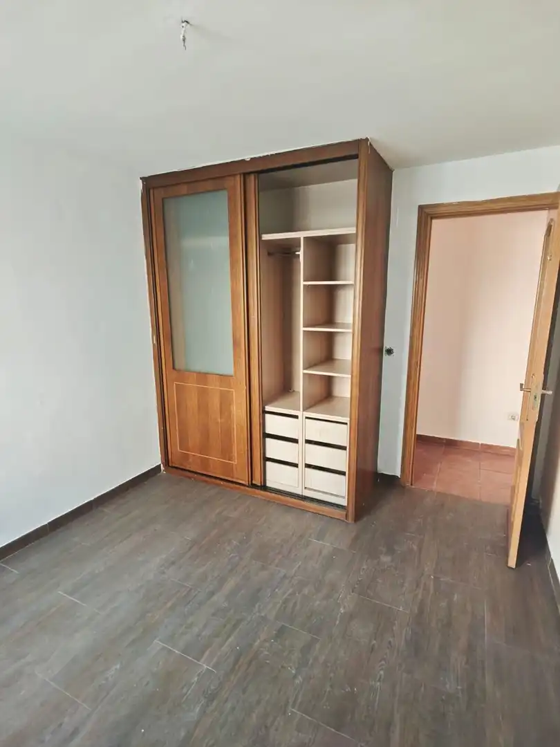 Schlafzimmer von Wohnung zum Verkauf in La Zubia mit Abstellraum und Balkon