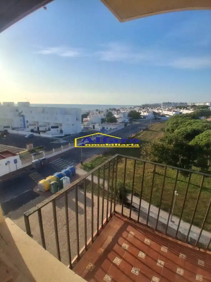 Vista exterior de Piso en venta en Almonte con Aire acondicionado y Terraza