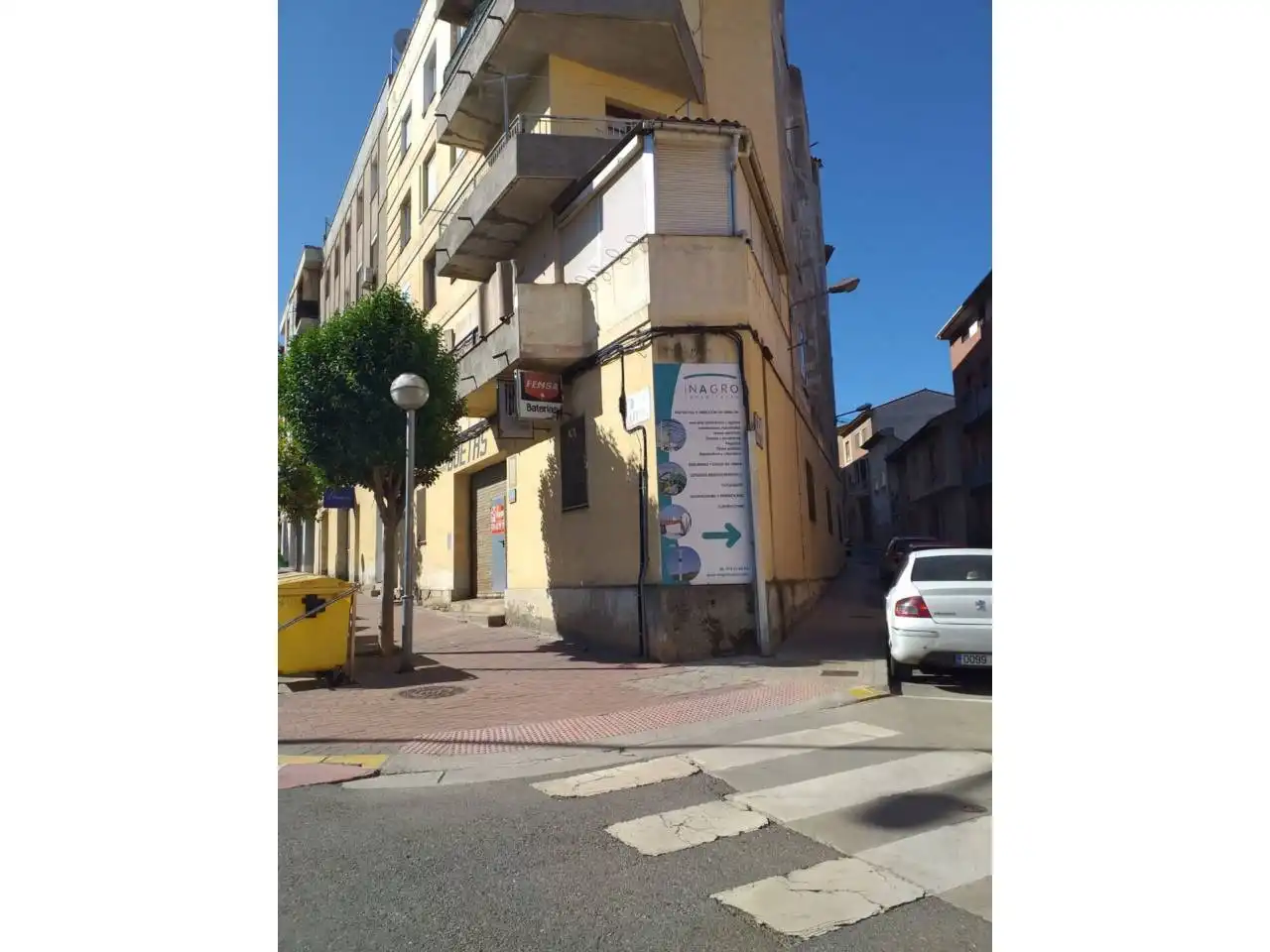 Local comercial en venda a Avenida LERIDA