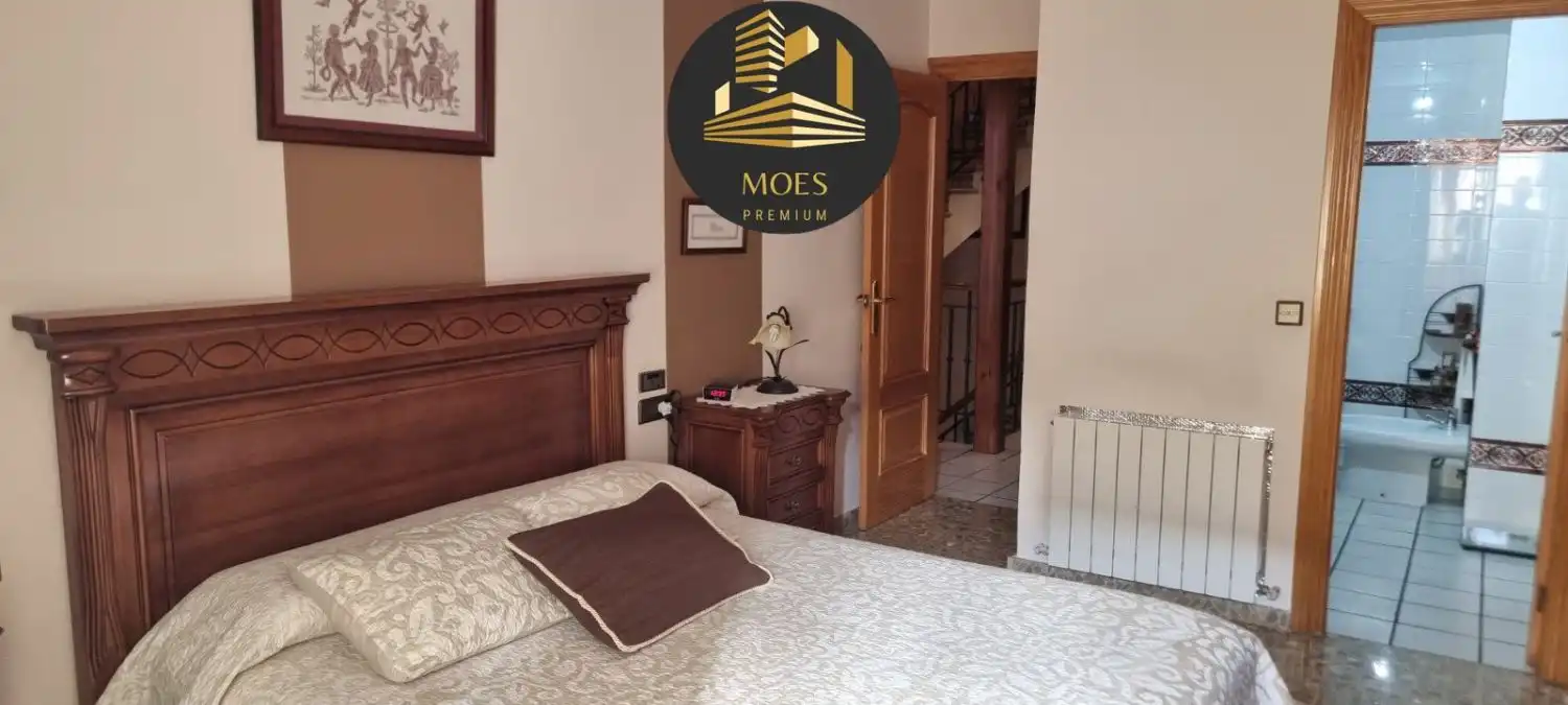 Casa amb terrassa en venda a Torredelcampo, imagen 5